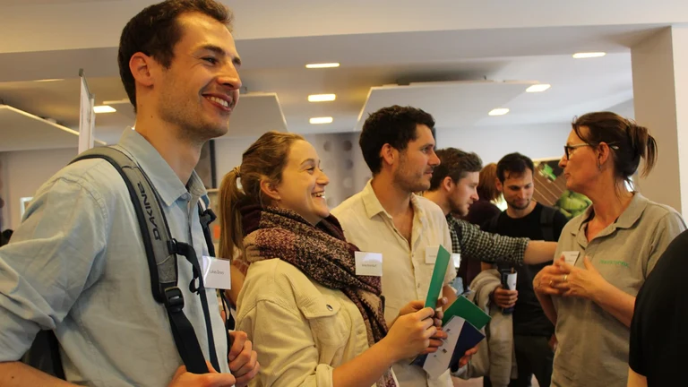 Die PhenoRob Career Fair - bietet Studierenden und Promovierenden der Universität Bonn Gelegenheit, ein berufliches Netzwerk zu knüpfen.