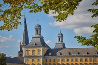 Universität Bonn erzielt Spitzenplatzierungen im Shanghai-Ranking 2026.