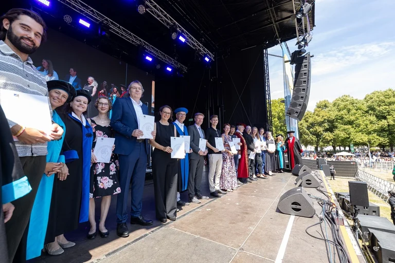 14 teaching staff were honored at the Universitätsfest for their special commitment and creative ideas in teaching.